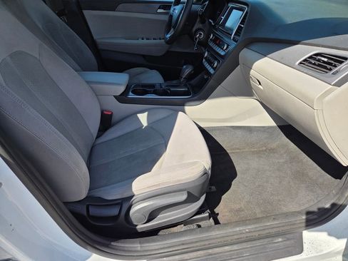Used 2018 Hyundai Sonata SE image 9