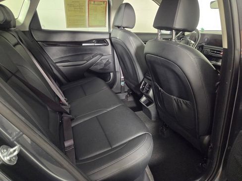 Used 2024 Kia Seltos EX FWD image 30