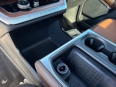 New 2025 Ford Expedition Max King Ranch image 19