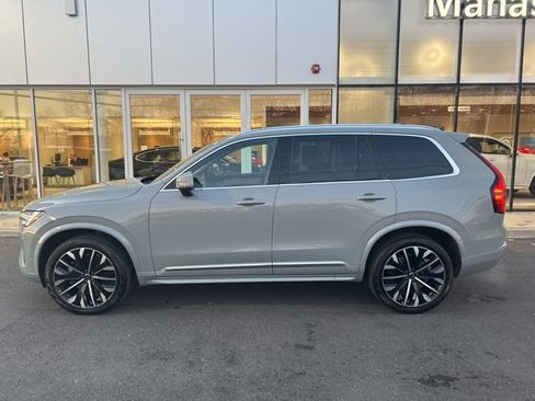Certified 2025 Volvo XC90 B6 Plus image 2