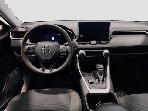 Certified 2023 Toyota RAV4 LE AWD/4WD image 18