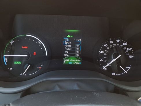 Used 2024 Toyota Sienna XLE image 12