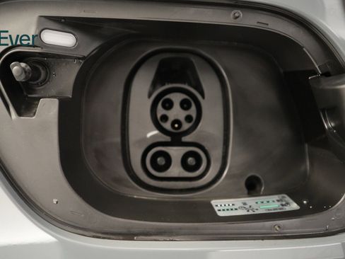 Used 2024 Volkswagen ID.4 S image 23