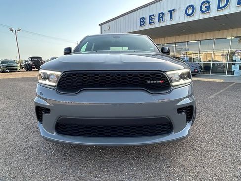 Used 2025 Dodge Durango GT RWD image 2