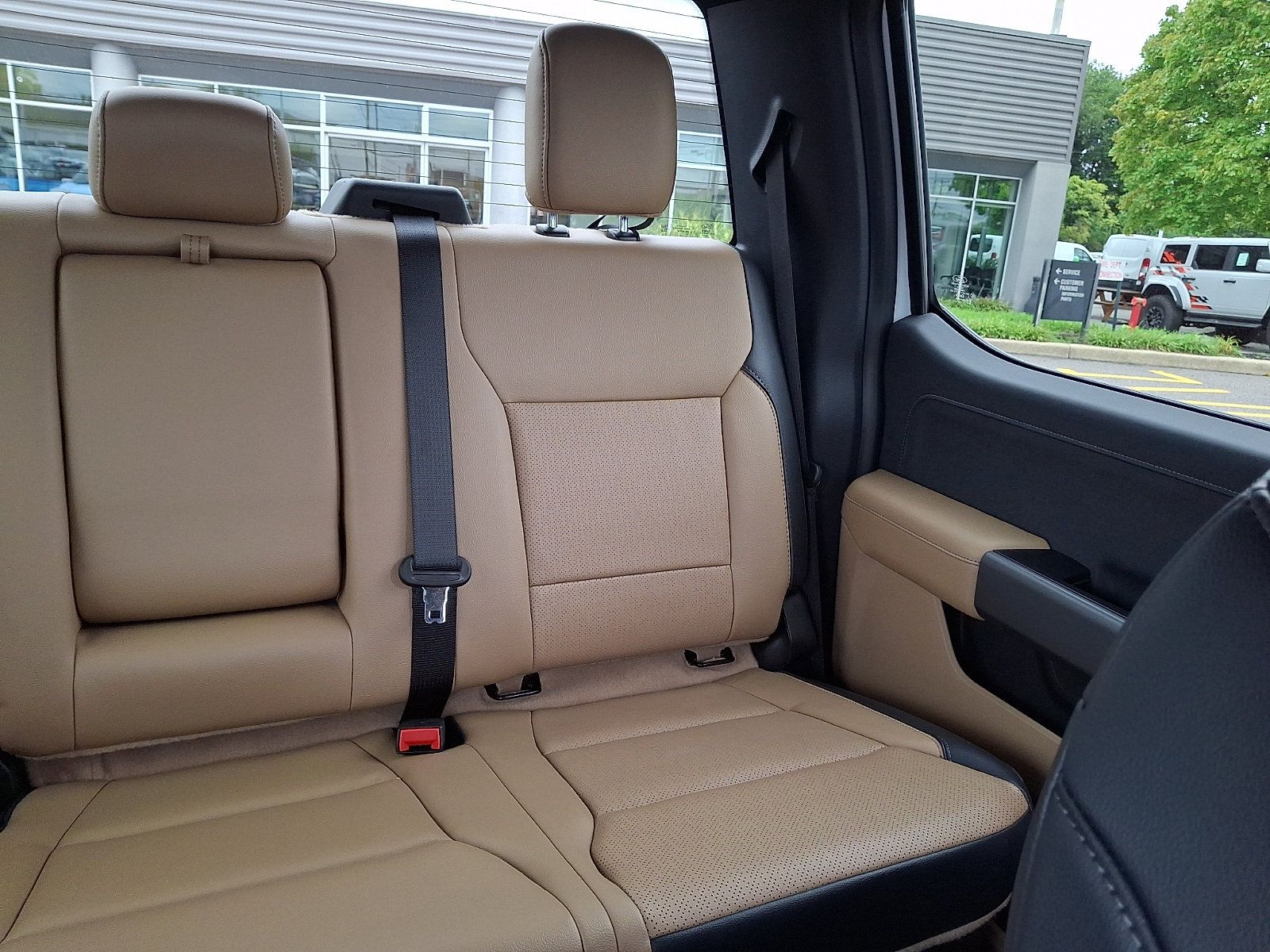 Used 2026 Ford F250 Lariat w/ FX4 Off-Road Package AWD/4WD image 19