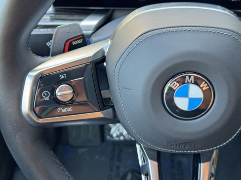 Used 2025 BMW 740i w/ Premium Package RWD image 23
