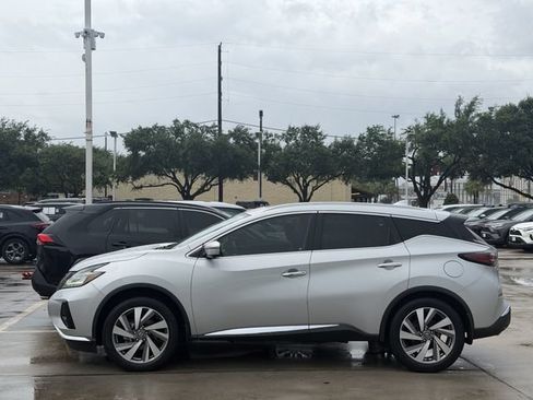 Used 2020 Nissan Murano SL w/ Moonroof Package FWD image 3