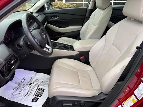 Used 2023 Honda Accord Touring image 16