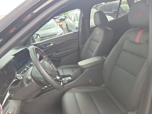 Certified 2025 Chevrolet Trax RS w/ Driver Confidence Package FWD image 16