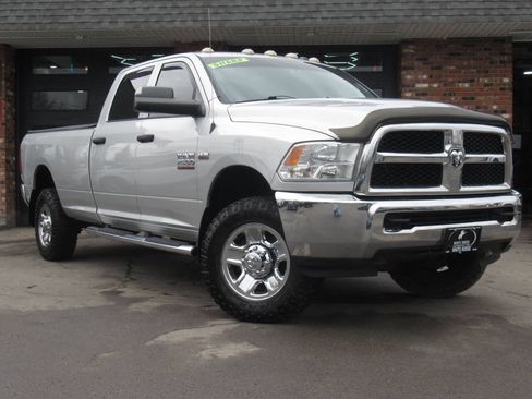 Used 2016 RAM 2500 Tradesman w/ Chrome Appearance Group image 2