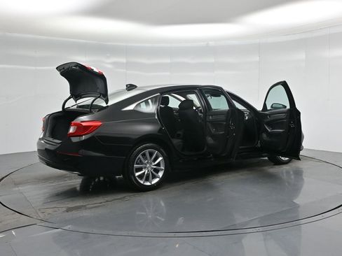 Used 2022 Honda Accord LX image 5