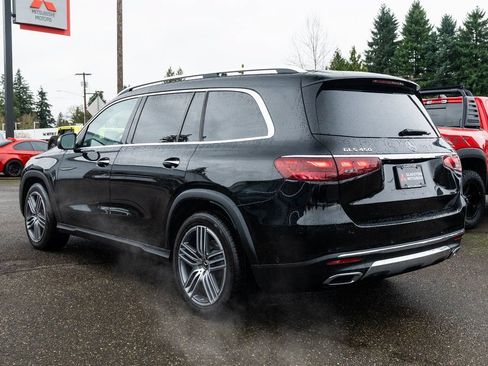 Used 2024 Mercedes-Benz GLS 450 4MATIC image 4