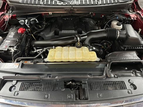 Used 2020 Ford Expedition XLT w/ Equipment Group 202A image 40