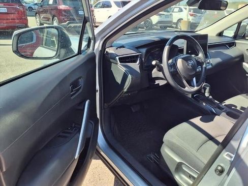 Used 2023 Toyota Corolla Cross LE image 6