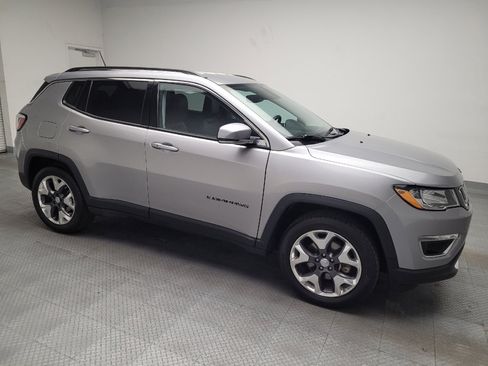 Used 2019 Jeep Compass Limited image 11