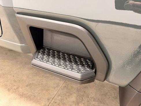 Used 2025 Chevrolet Silverado 2500 LT image 17