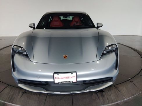 Used 2022 Porsche Taycan 4 Cross Turismo image 3