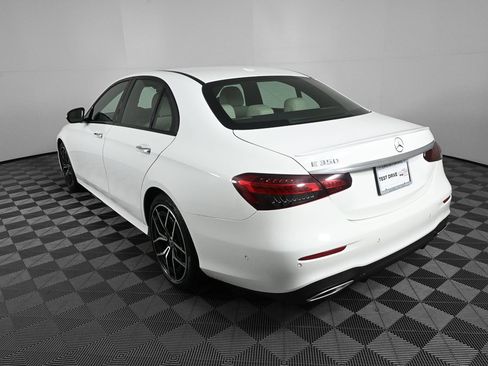 Used 2022 Mercedes-Benz E 350 Sedan image 4