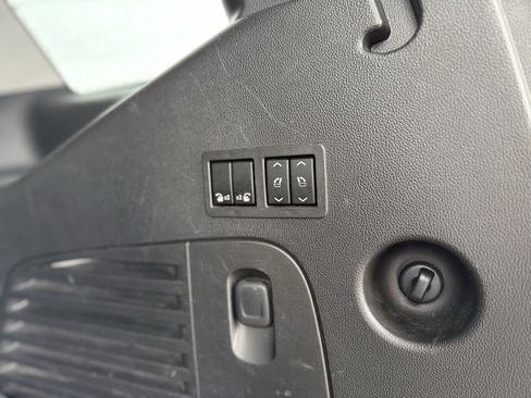 Used 2015 Chevrolet Tahoe LTZ image 25