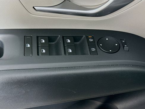 Used 2025 Hyundai Tucson SEL FWD image 15