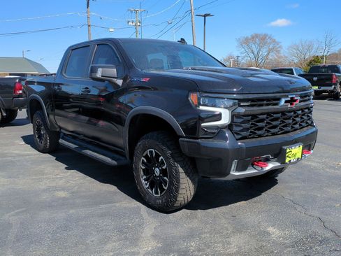 Certified 2023 Chevrolet Silverado 1500 ZR2 w/ Technology Package AWD/4WD image 2