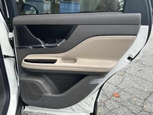 Used 2022 Lincoln Corsair Reserve w/ Equipment Group 201A image 16