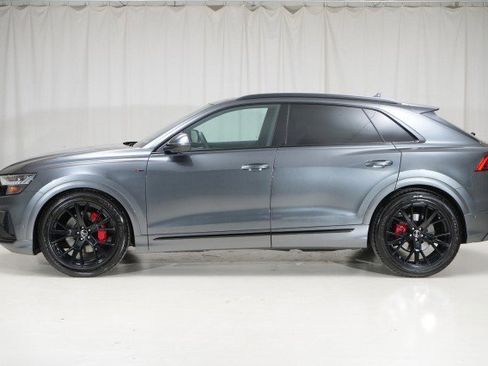 Used 2023 Audi Q8 Premium Plus w/ Premium Plus Package image 2
