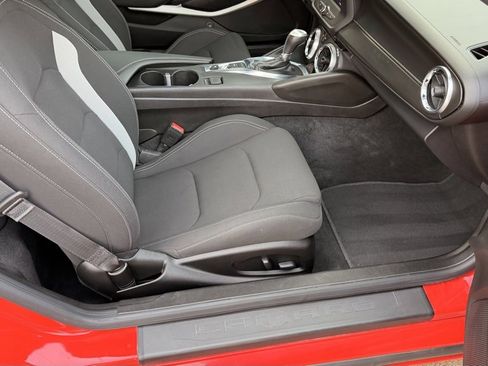 Used 2021 Chevrolet Camaro LT image 19