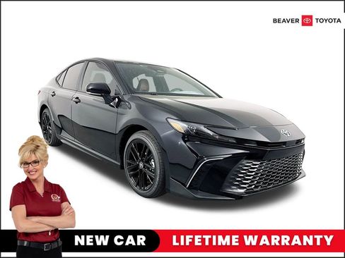 New 2026 Toyota Camry SE image 1