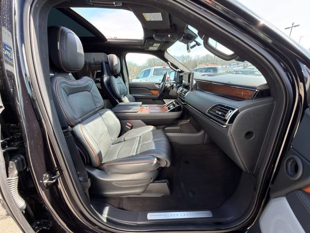 Used 2023 Lincoln Navigator L Black Label AWD/4WD image 9