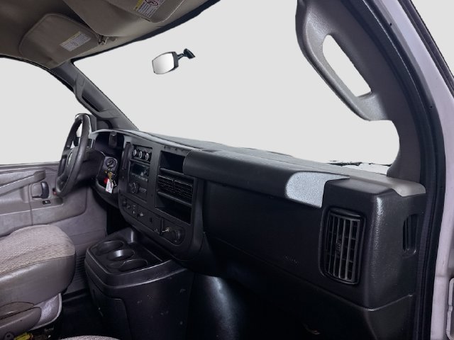 Used 2017 Chevrolet Express 2500 RWD image 23