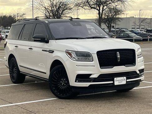 Used 2018 Lincoln Navigator Black Label w/ Cargo Package image 2