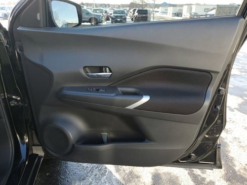 Used 2022 Nissan Kicks SV image 36