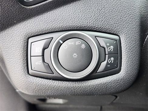 Certified 2017 Ford Escape SE image 23