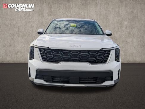New 2025 Kia Sorento LX image 2