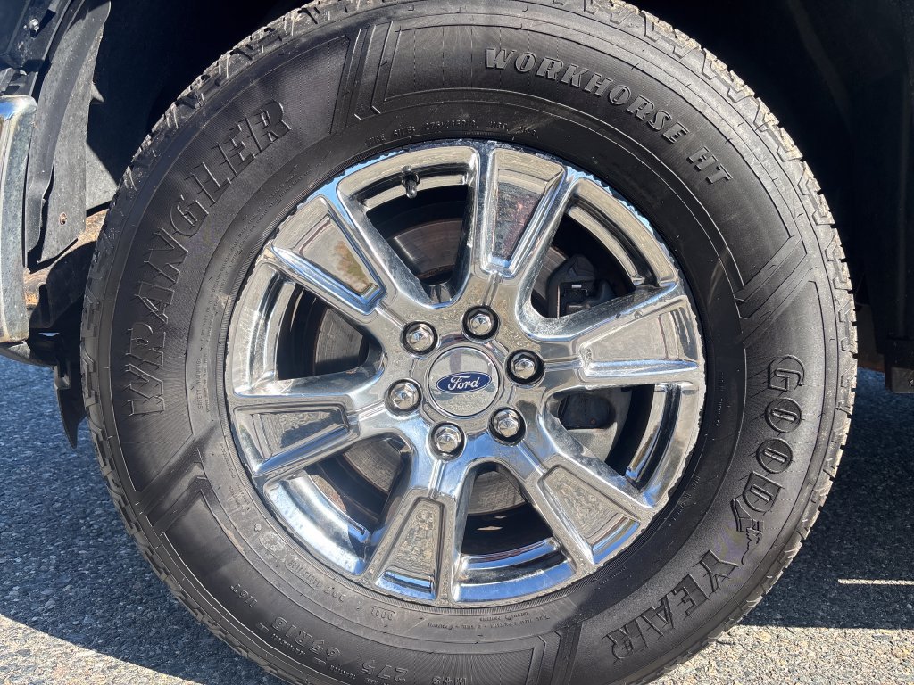 Used 2016 Ford F150 XLT w/ Equipment Group 302A Luxury AWD/4WD image 25
