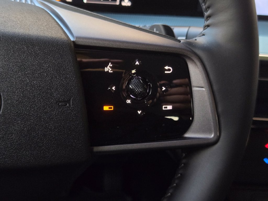 Used 2025 Nissan Murano Platinum w/ Cargo Package AWD/4WD image 25
