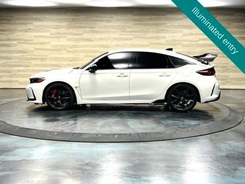 Used 2025 Honda Civic Type R image 10