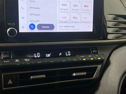 Used 2025 Toyota Camry LE FWD image 26