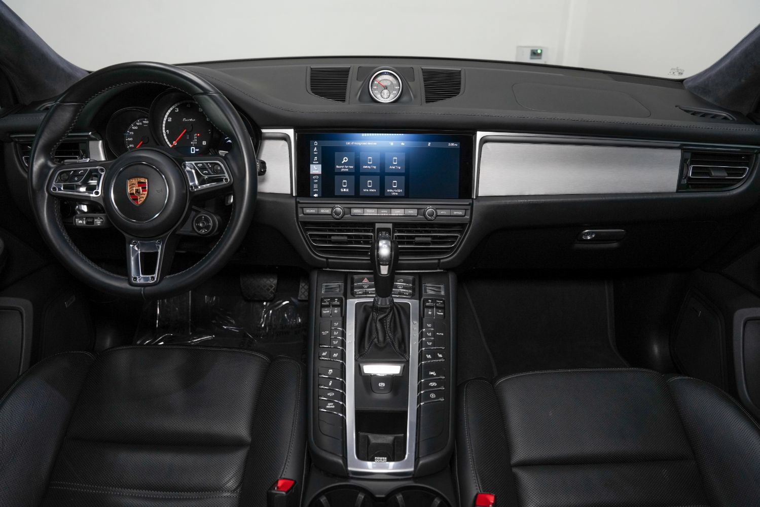 Used 2020 Porsche Macan Turbo AWD/4WD image 10
