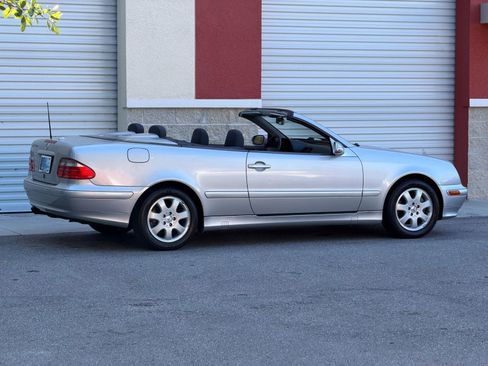 Used 2000 Mercedes-Benz CLK 320 Cabriolet image 9