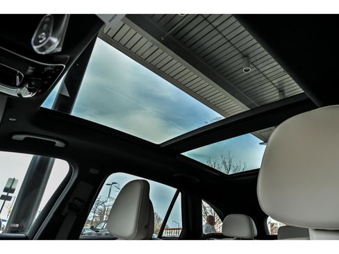 New 2026 Mercedes-Benz GLC 300 4MATIC image 8
