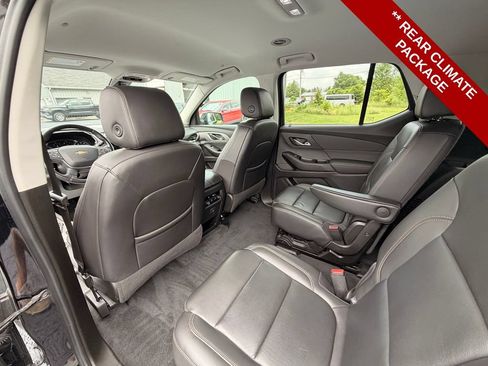 Used 2021 Chevrolet Traverse LT AWD/4WD image 18