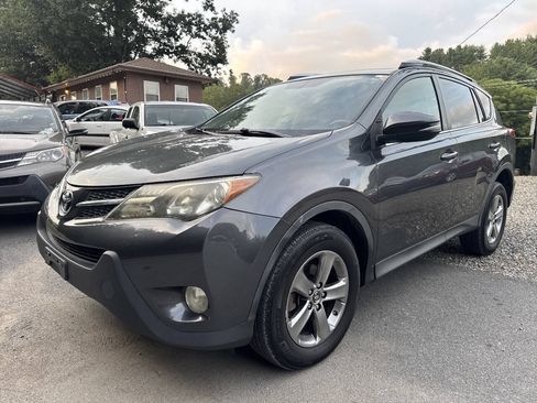 Used 2015 Toyota RAV4 XLE AWD/4WD image 1
