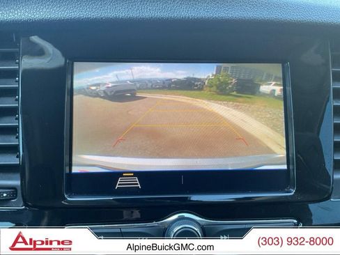 Used 2022 Buick Encore Preferred AWD/4WD image 17
