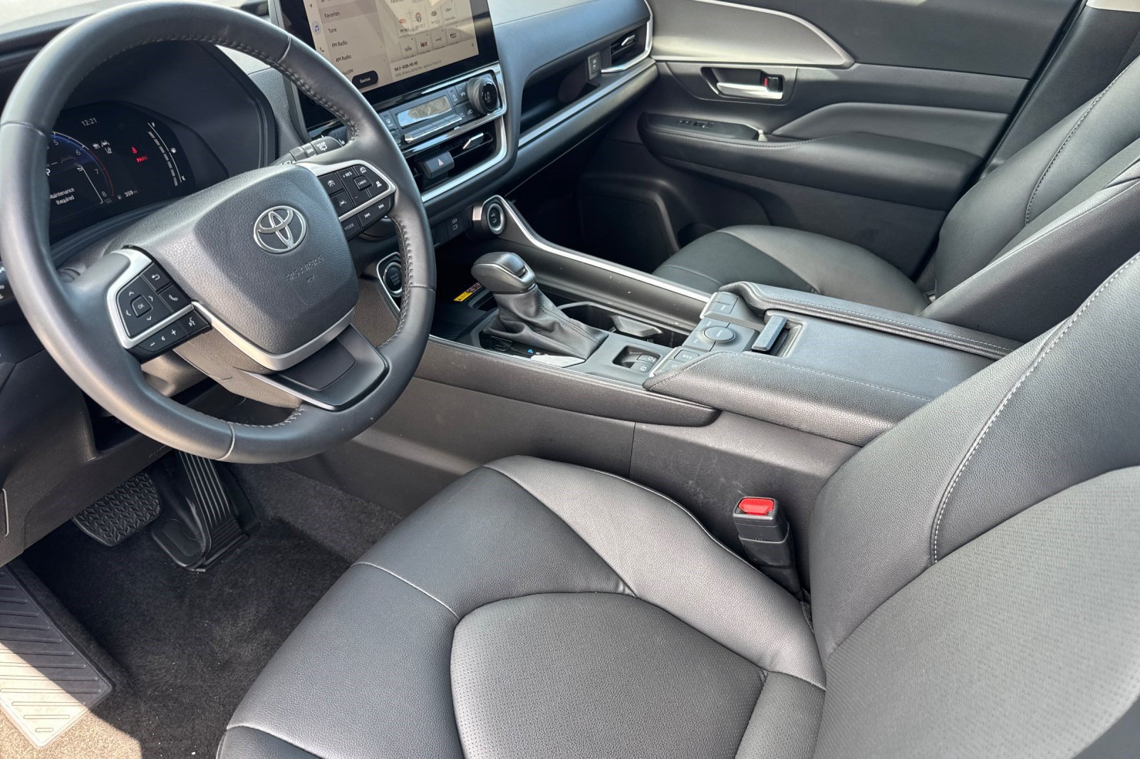 Used 2026 Toyota Grand Highlander FWD image 4