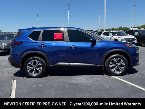 Used 2023 Nissan Rogue SV FWD image 4