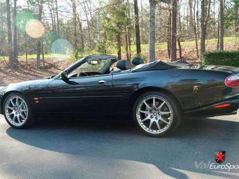 Used 2003 Jaguar XK8 Convertible image 27