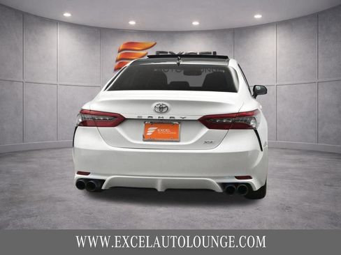 Used 2023 Toyota Camry XSE image 5