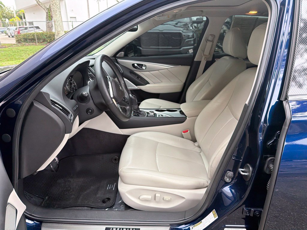Used 2022 INFINITI Q50 Luxe w/ Cargo Package RWD image 6
